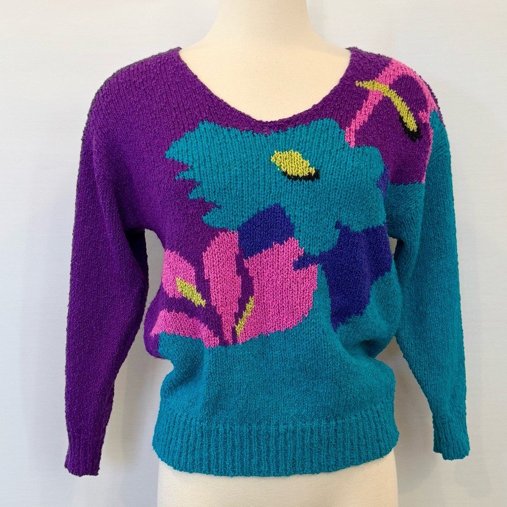 Vintage 80s Campus Casuals Teal Purple Knit Bold Floral Pullover Top Sweater S